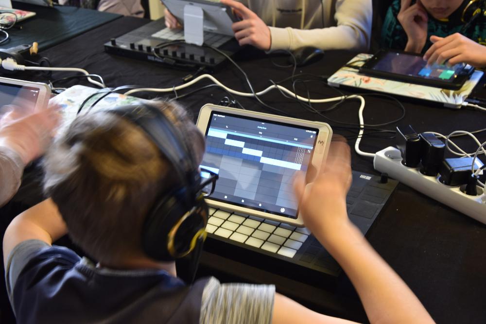 Studio Classe : Initiation à la MAO x Longevity Music School